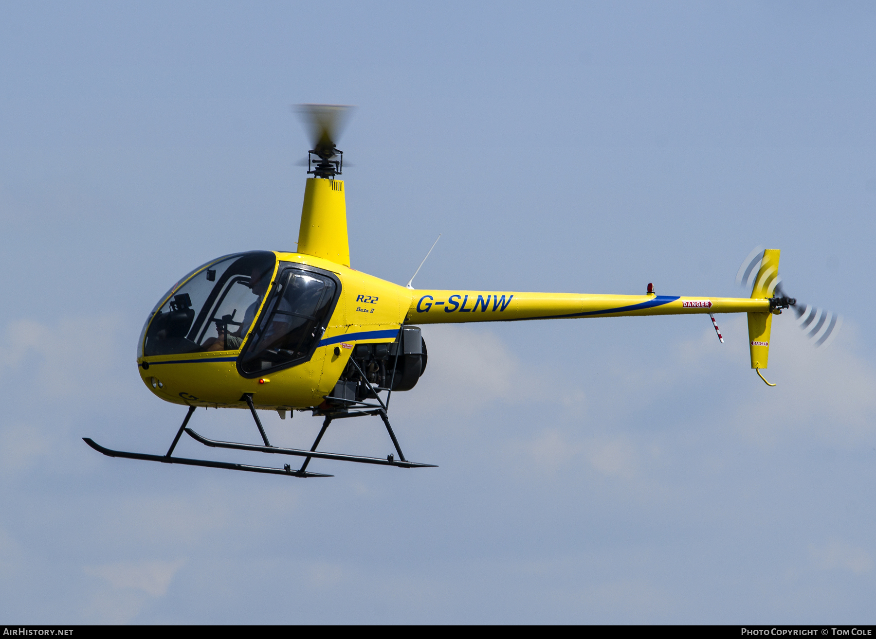Aircraft Photo of G-SLNW | Robinson R-22 Beta II | AirHistory.net #67987