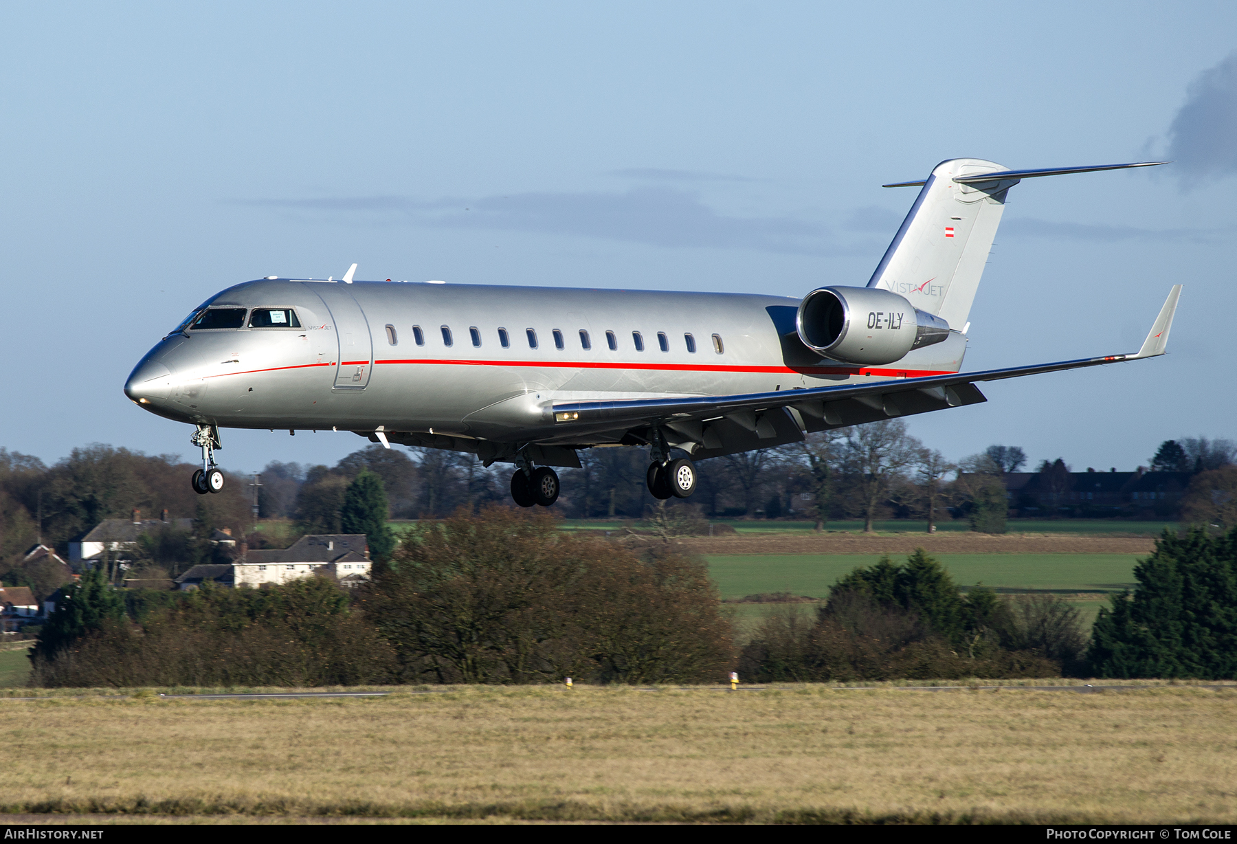 Aircraft Photo of OE-ILY | Bombardier CRJ-200LR (CL-600-2B19) | VistaJet | AirHistory.net #68052