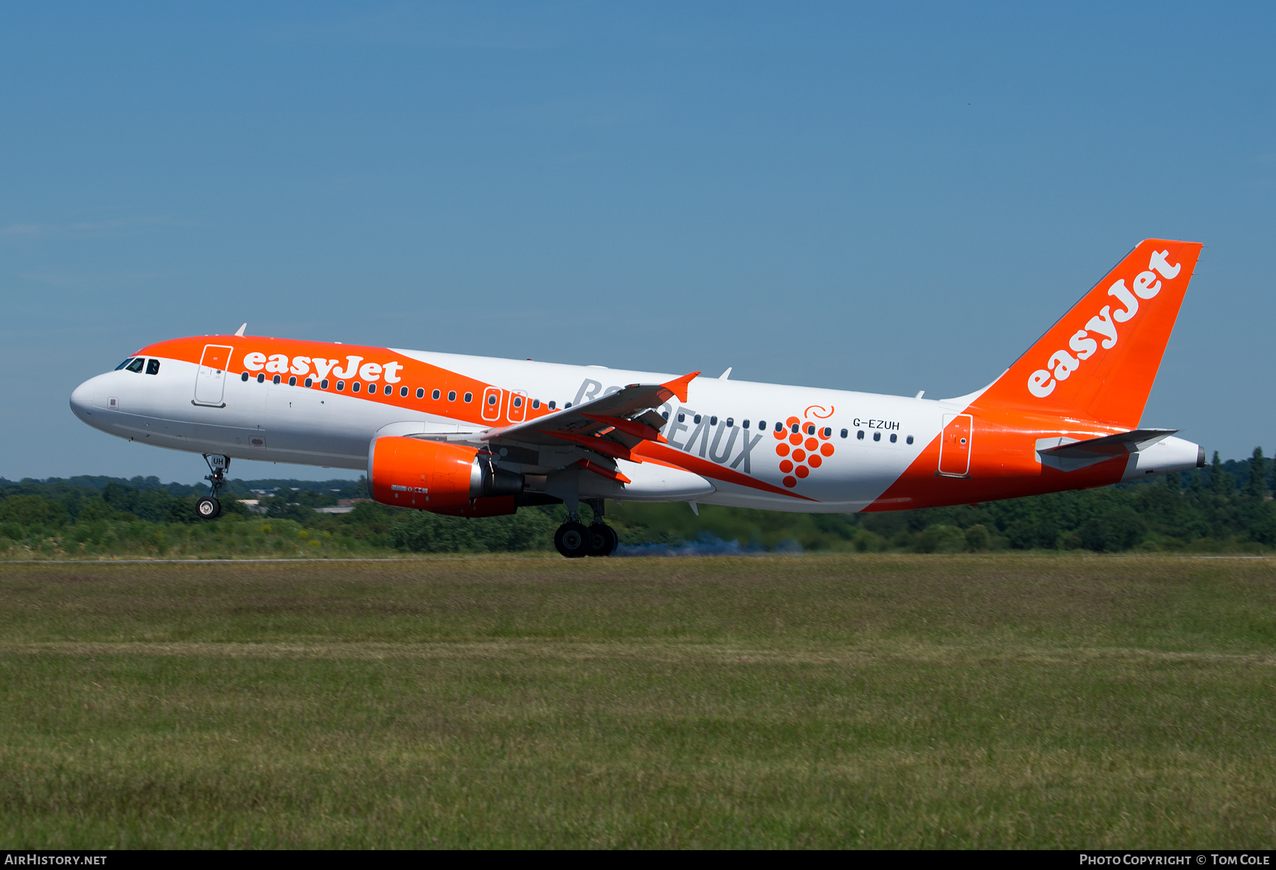 Aircraft Photo of G-EZUH | Airbus A320-214 | EasyJet | AirHistory.net #68183