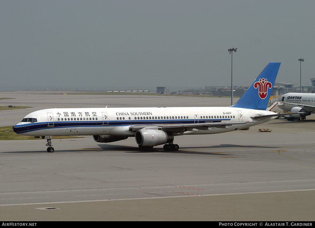 Aircraft Photo of B-2817 | Boeing 757-21B | China Southern Airlines | AirHistory.net #68304