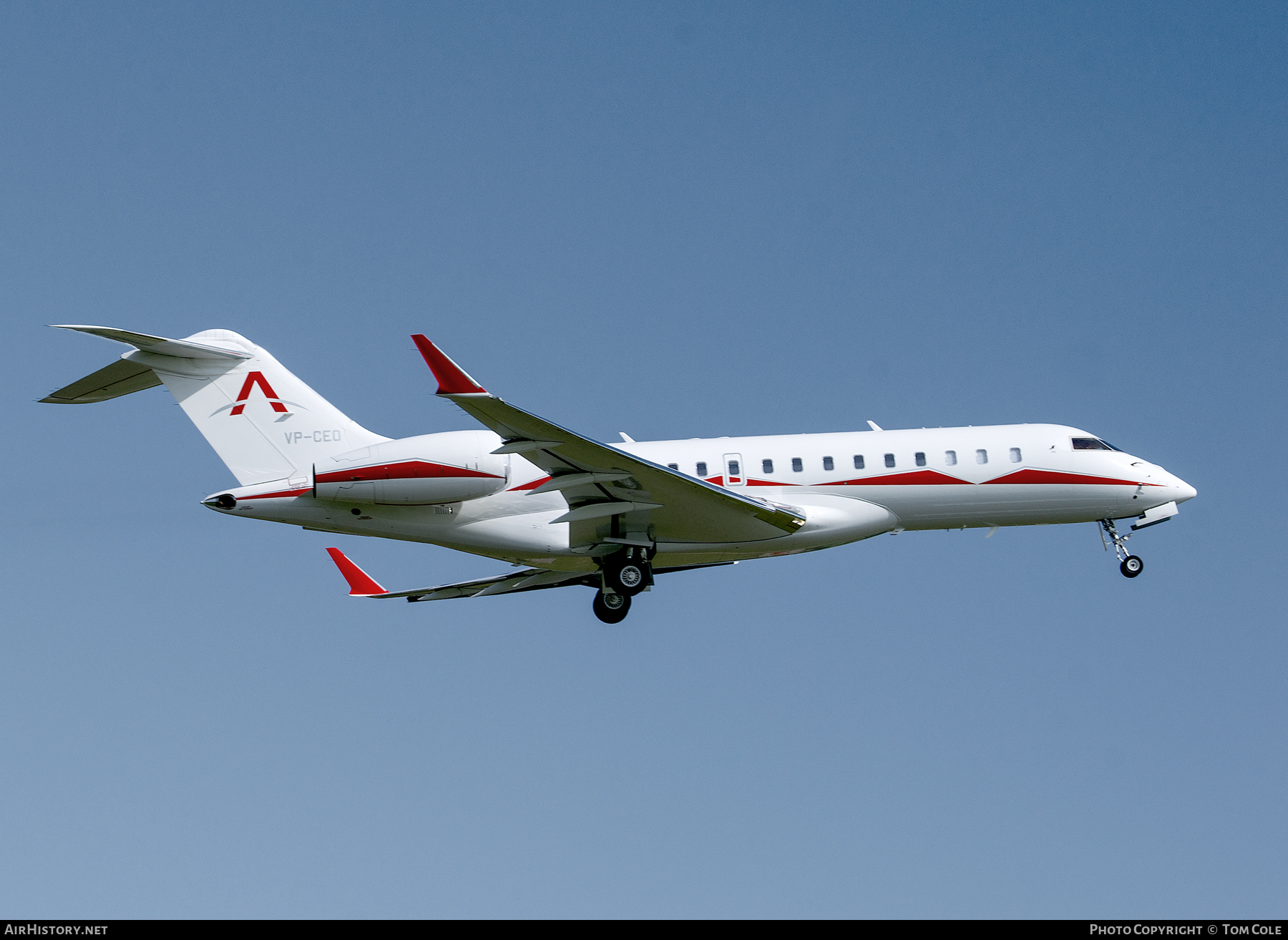 Aircraft Photo of VP-CEO | Bombardier Global Express XRS (BD-700-1A10) | AirHistory.net #68416