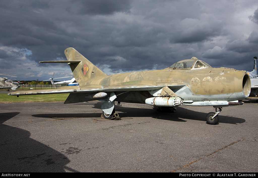 Aircraft Photo of 905 | PZL-Mielec Lim-5 (MiG-17F) | East Germany - Air Force | AirHistory.net #68448