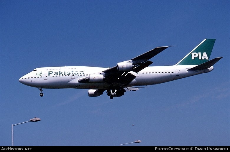 Aircraft Photo of AP-BFU | Boeing 747-367 | Pakistan International Airlines - PIA | AirHistory.net #68529
