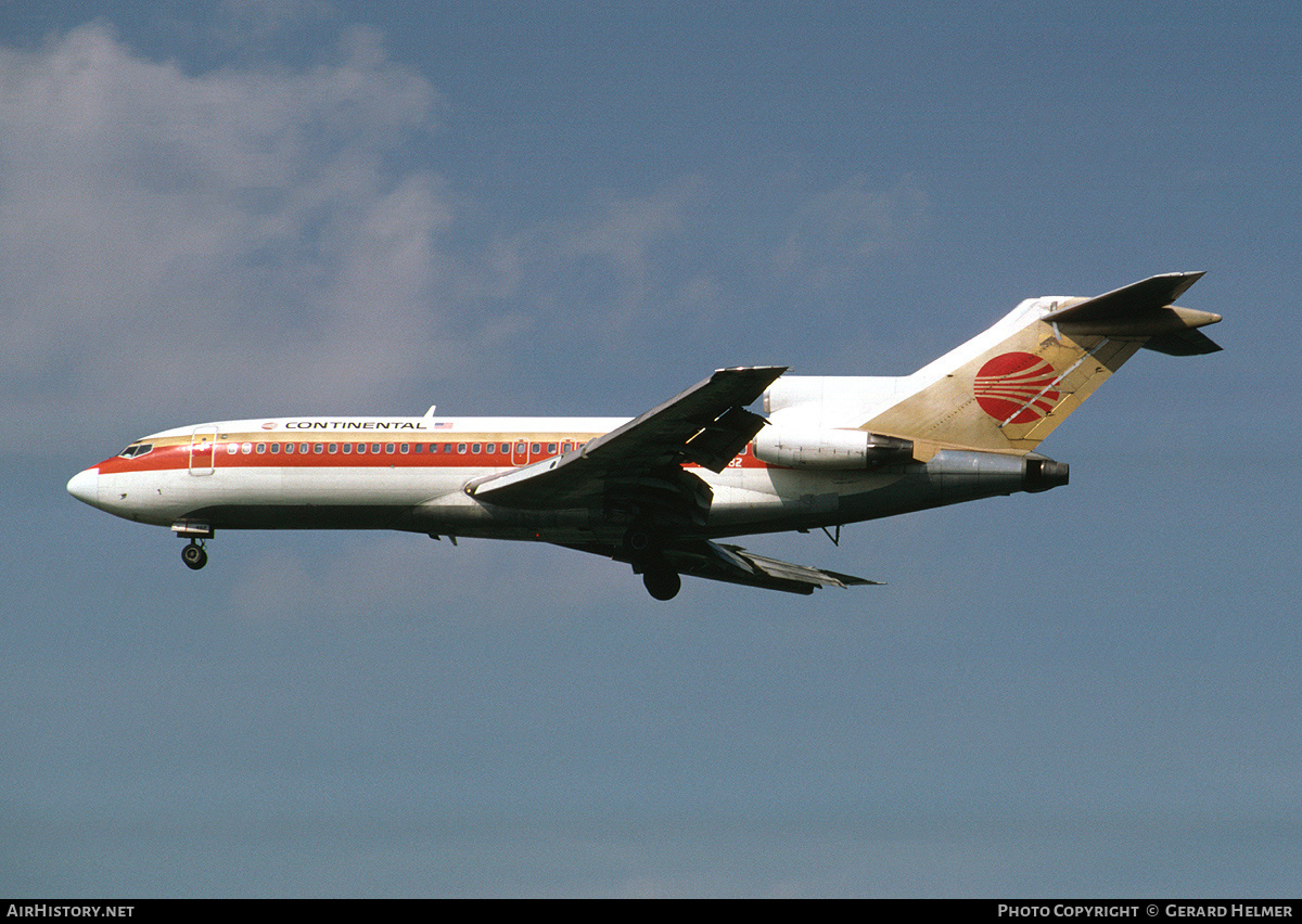 Aircraft Photo of N40482 | Boeing 727-22 | Continental Airlines | AirHistory.net #68537