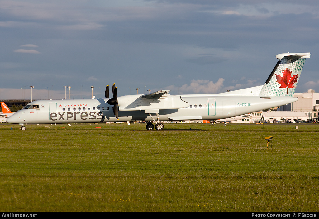 Aircraft Photo of C-GKUK | Bombardier DHC-8-402 Dash 8 | Air Canada Express | AirHistory.net #68811