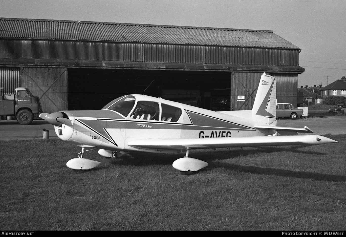 Aircraft Photo of G-AVEG | SIAI-Marchetti S-205-18F | AirHistory.net #68837