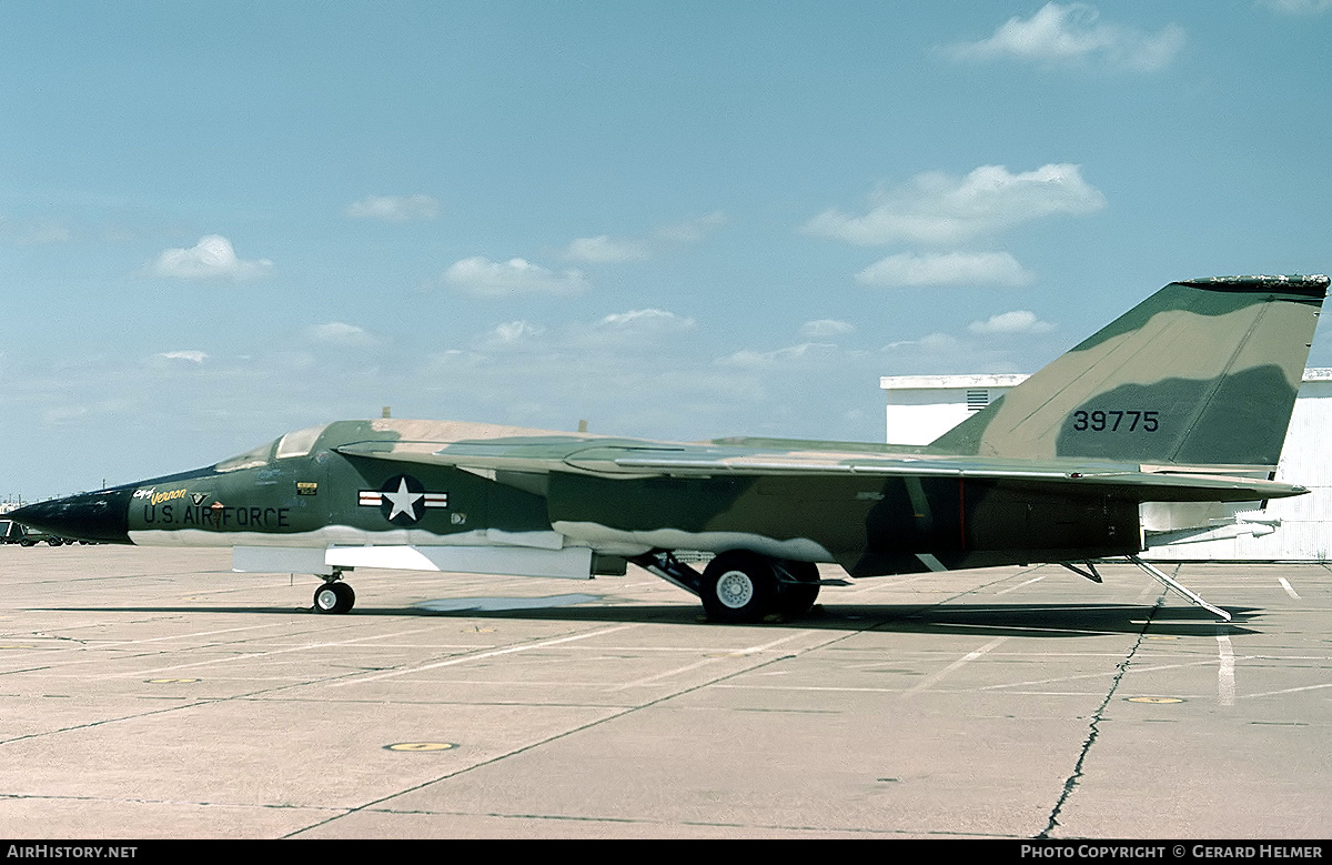 Aircraft Photo of 63-9775 / 39775 | General Dynamics GF-111A Aardvark | USA - Air Force | AirHistory.net #68877