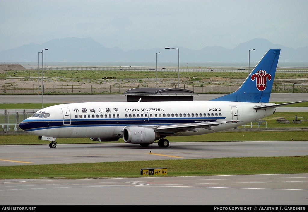 Aircraft Photo of B-2910 | Boeing 737-3Y0 | China Southern Airlines | AirHistory.net #68903