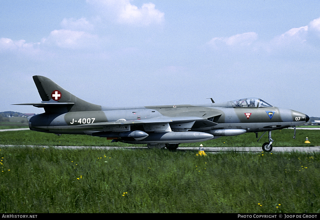 Aircraft Photo of J-4007 | Hawker Hunter F58 | Switzerland - Air Force | AirHistory.net #68956