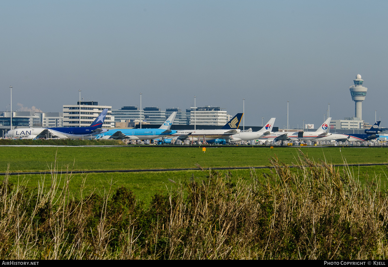 Airport photo of Amsterdam - Schiphol (EHAM / AMS) in Netherlands | AirHistory.net #68986