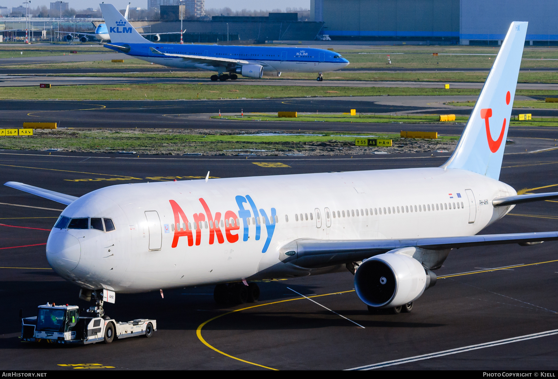 Aircraft Photo of PH-AHX | Boeing 767-383/ER | ArkeFly | AirHistory.net #69022