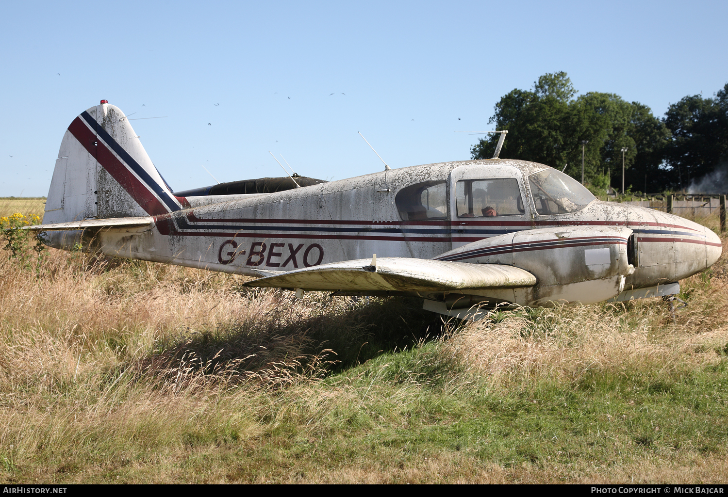 Aircraft Photo of G-BEXO | Piper PA-23-160 Apache | AirHistory.net #69034
