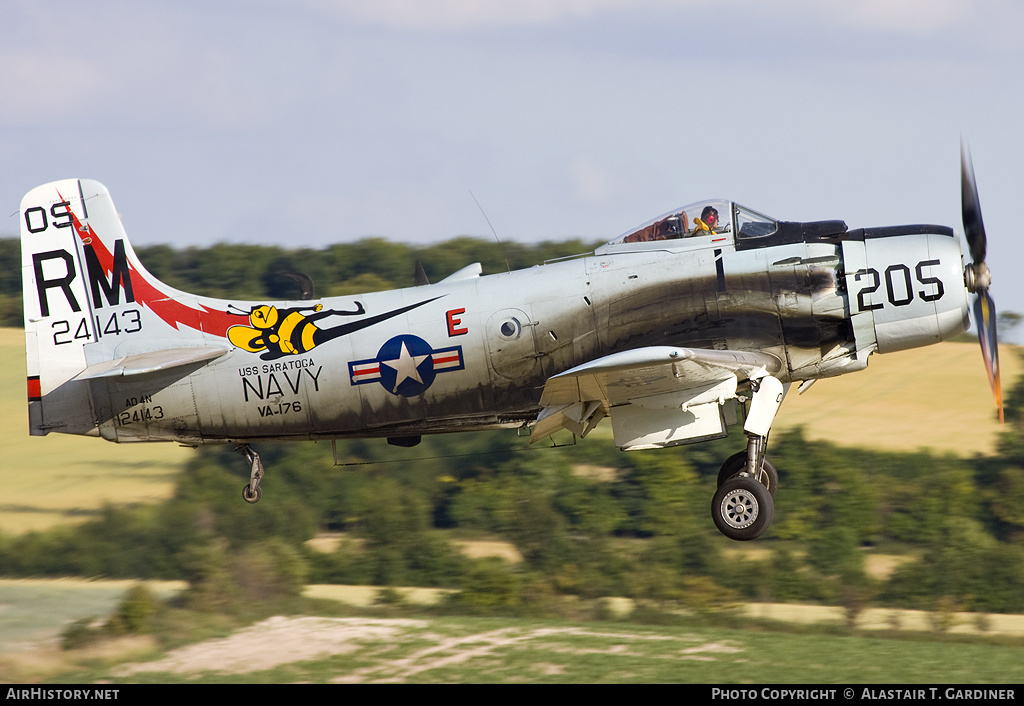 Aircraft Photo of F-AZDP / 124143 | Douglas A-1D Skyraider (AD-4N) | USA - Navy | AirHistory.net #69057