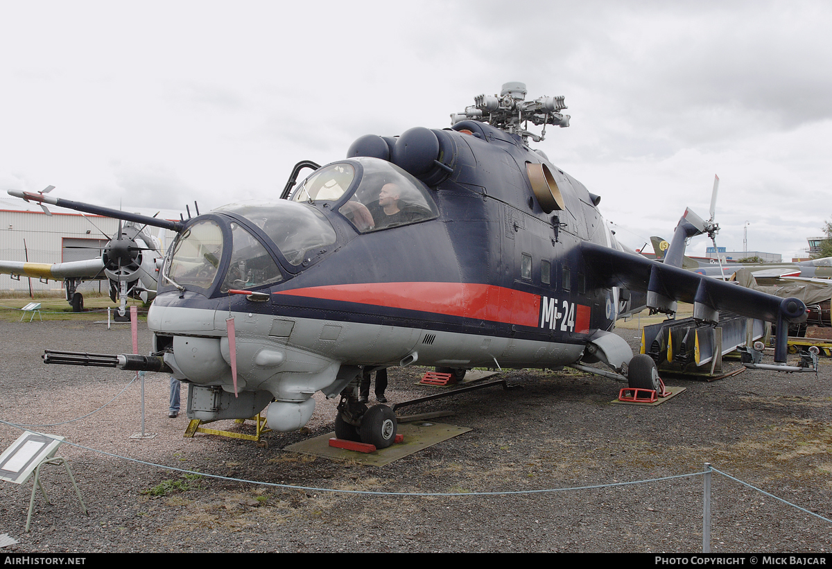 Aircraft Photo of 06 red | Mil Mi-24D | AirHistory.net #69170