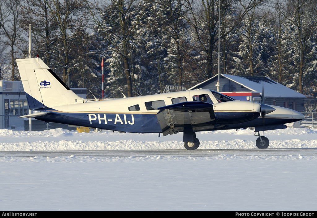 Aircraft Photo of PH-AIJ | Piper PA-34-200T Seneca II | AirHistory.net #69306