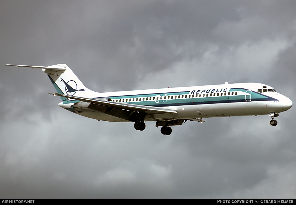 Aircraft Photo of N958N | McDonnell Douglas DC-9-31 | Republic Airlines | AirHistory.net #69317