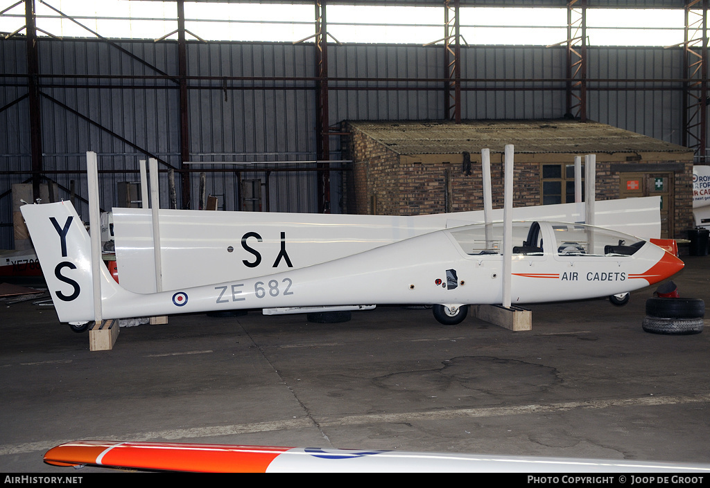 Aircraft Photo of ZE682 | Grob G-103A Viking TX1 | UK - Air Force | AirHistory.net #69349