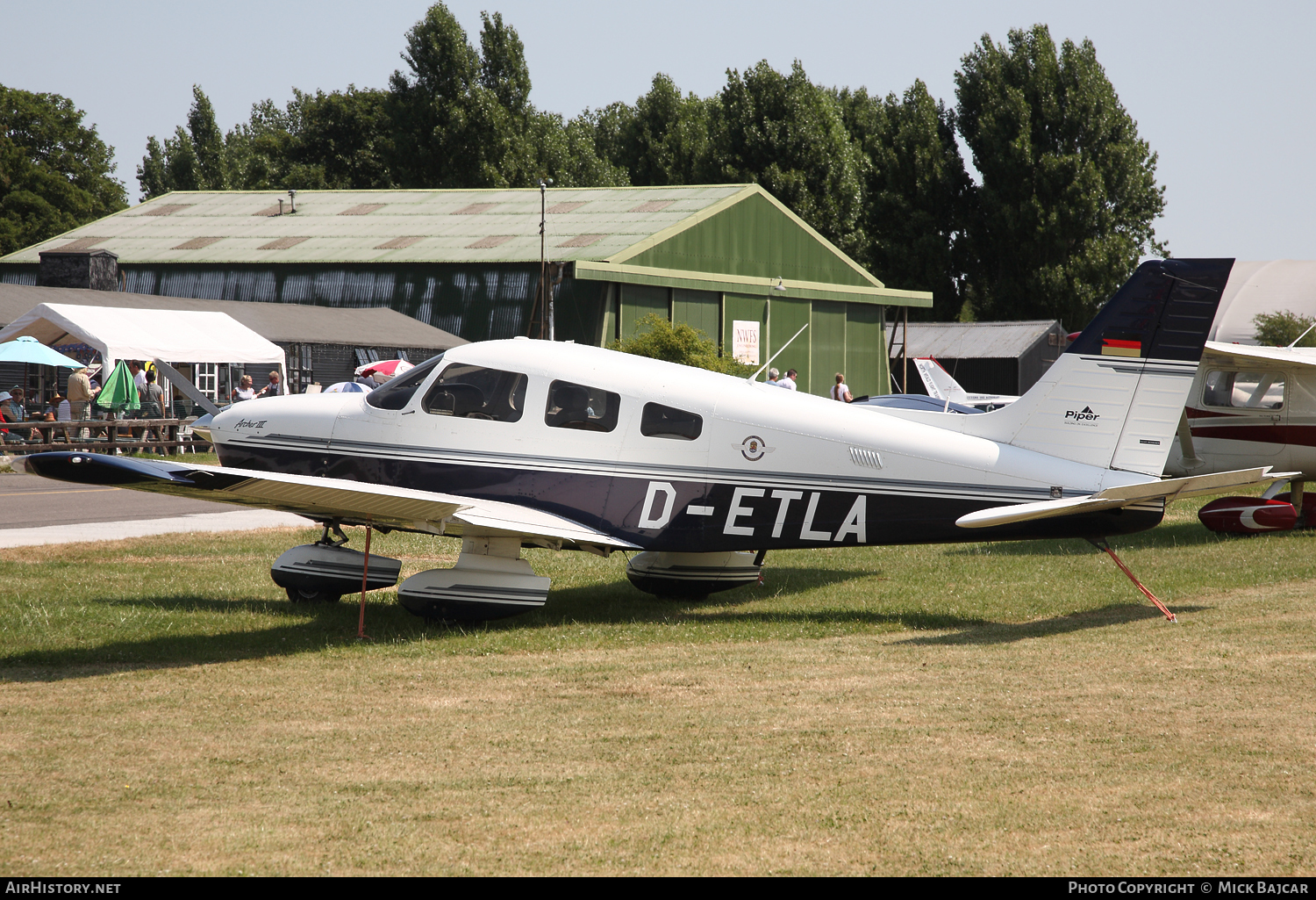 Aircraft Photo of D-ETLA | Piper PA-28-181 Archer III | AirHistory.net #69396