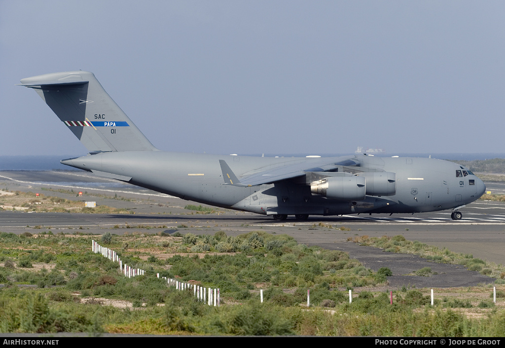 Aircraft Photo of 01 | Boeing C-17A Globemaster III | Hungary - Air Force | AirHistory.net #69544