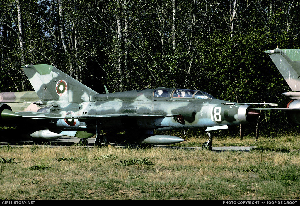 Aircraft Photo of 18 | Mikoyan-Gurevich MiG-21UM | Bulgaria - Air Force | AirHistory.net #69547