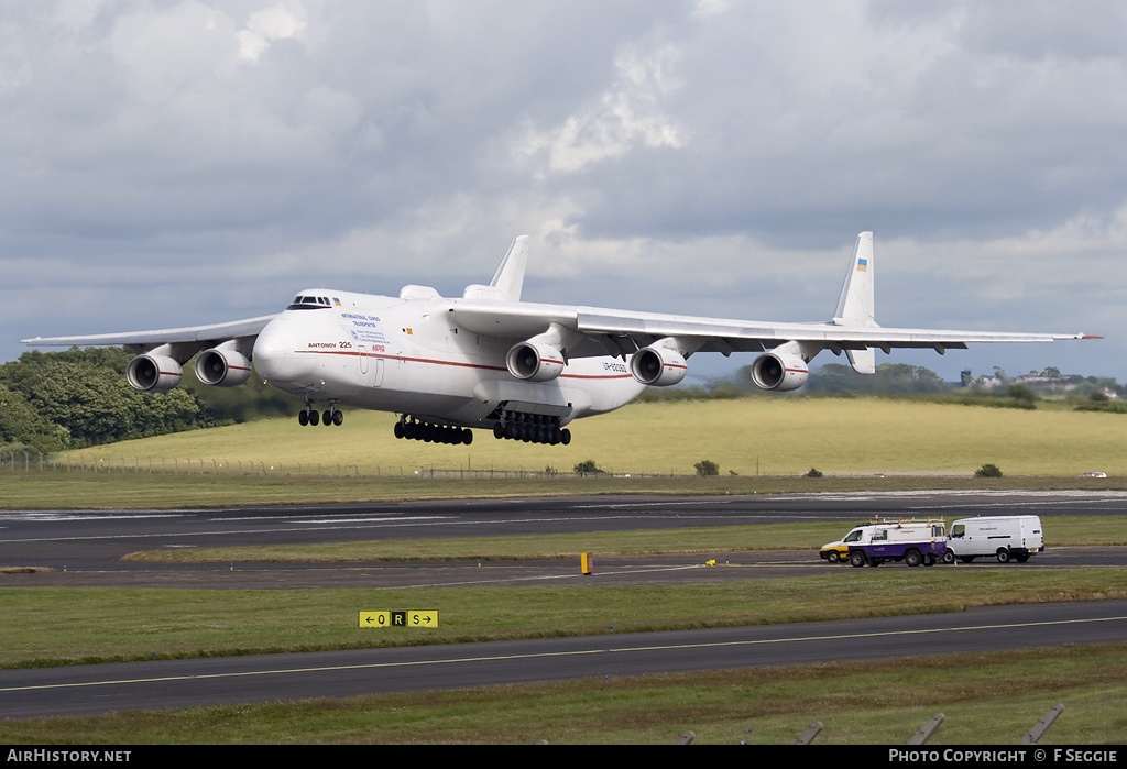 Aircraft Photo of UR-82060 | Antonov An-225 Mriya | Antonov Design Bureau | AirHistory.net #69644