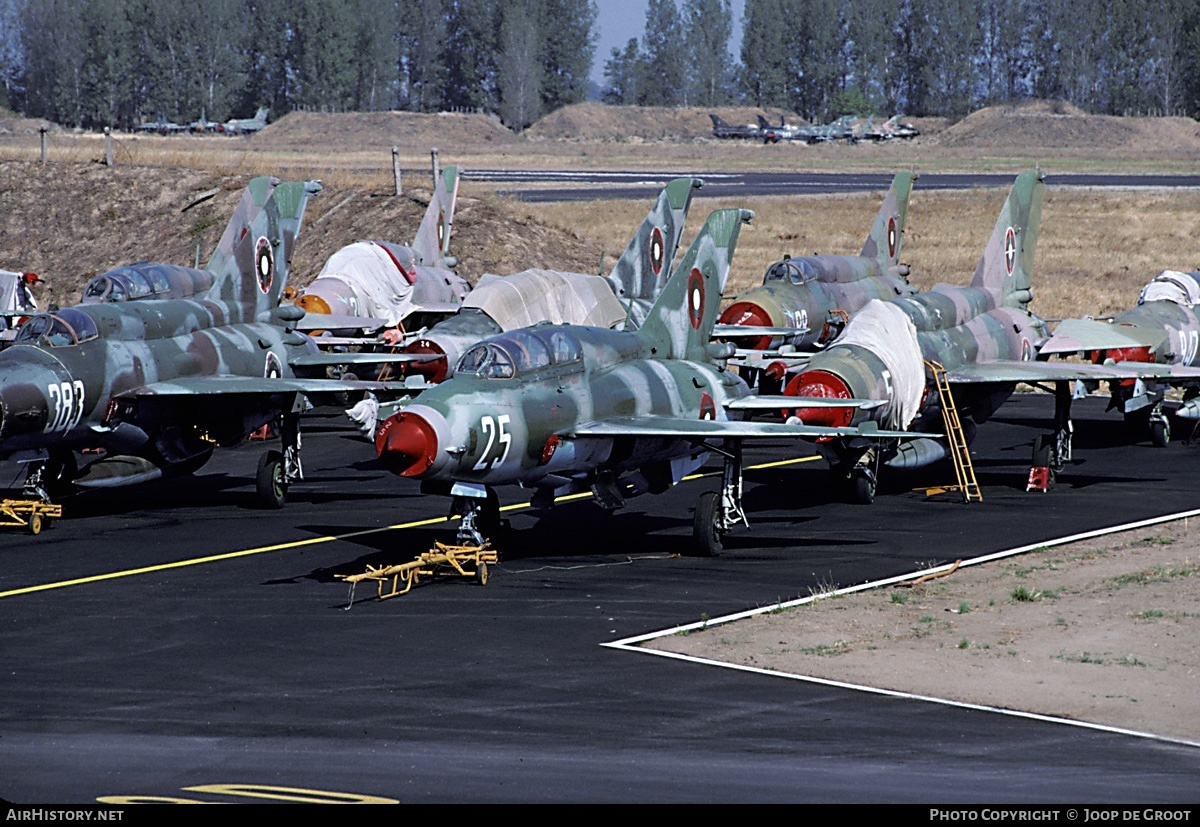 Aircraft Photo of 25 | Mikoyan-Gurevich MiG-21UM | Bulgaria - Air Force | AirHistory.net #69735