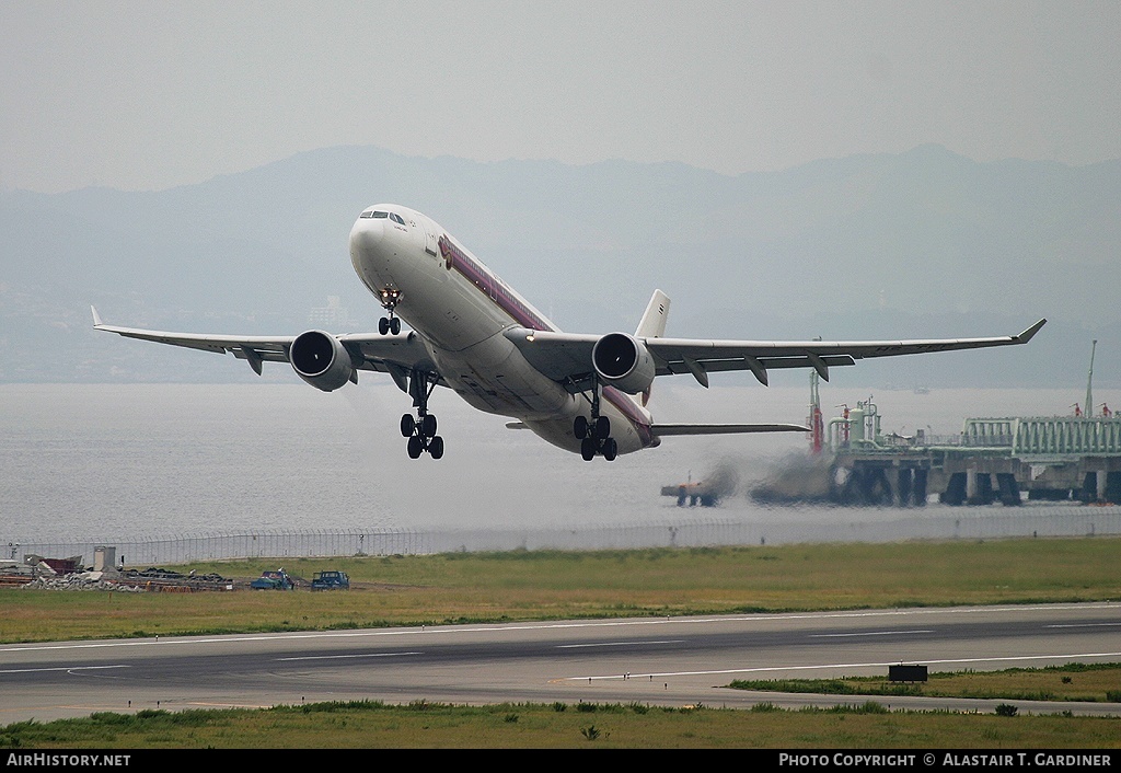 Aircraft Photo of HS-TEF | Airbus A330-321 | Thai Airways International | AirHistory.net #69914