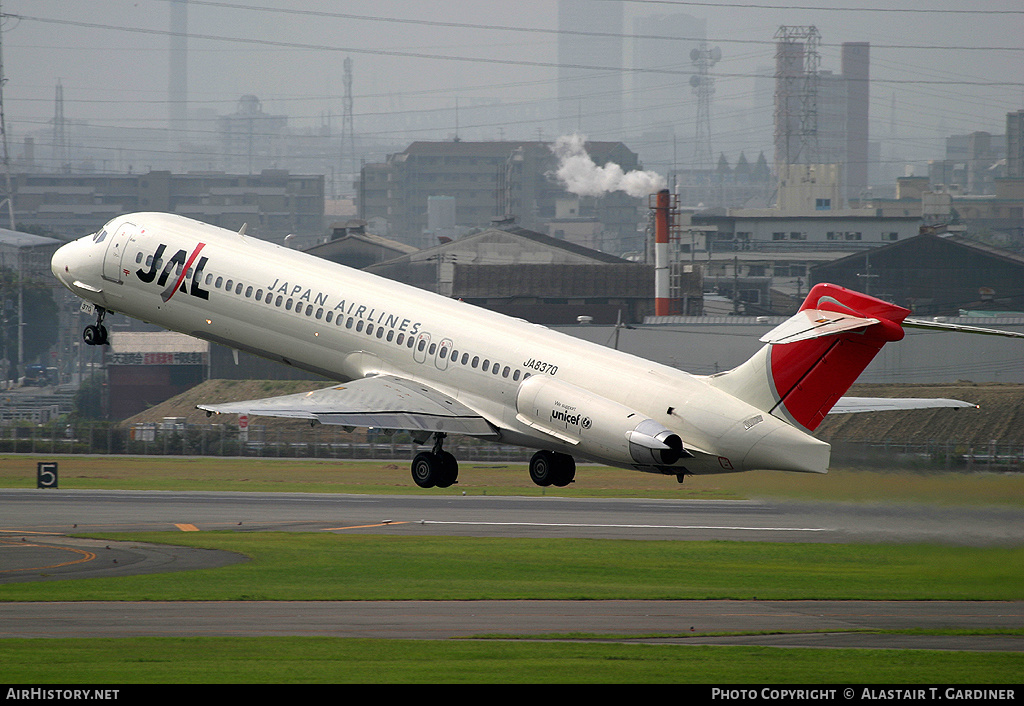 Aircraft Photo of JA8370 | McDonnell Douglas MD-87 (DC-9-87) | Japan Airlines - JAL | AirHistory.net #70196