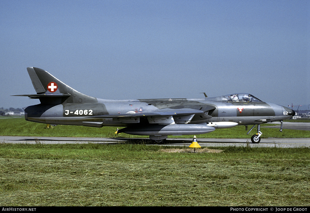 Aircraft Photo of J-4062 | Hawker Hunter F58 | Switzerland - Air Force | AirHistory.net #70294