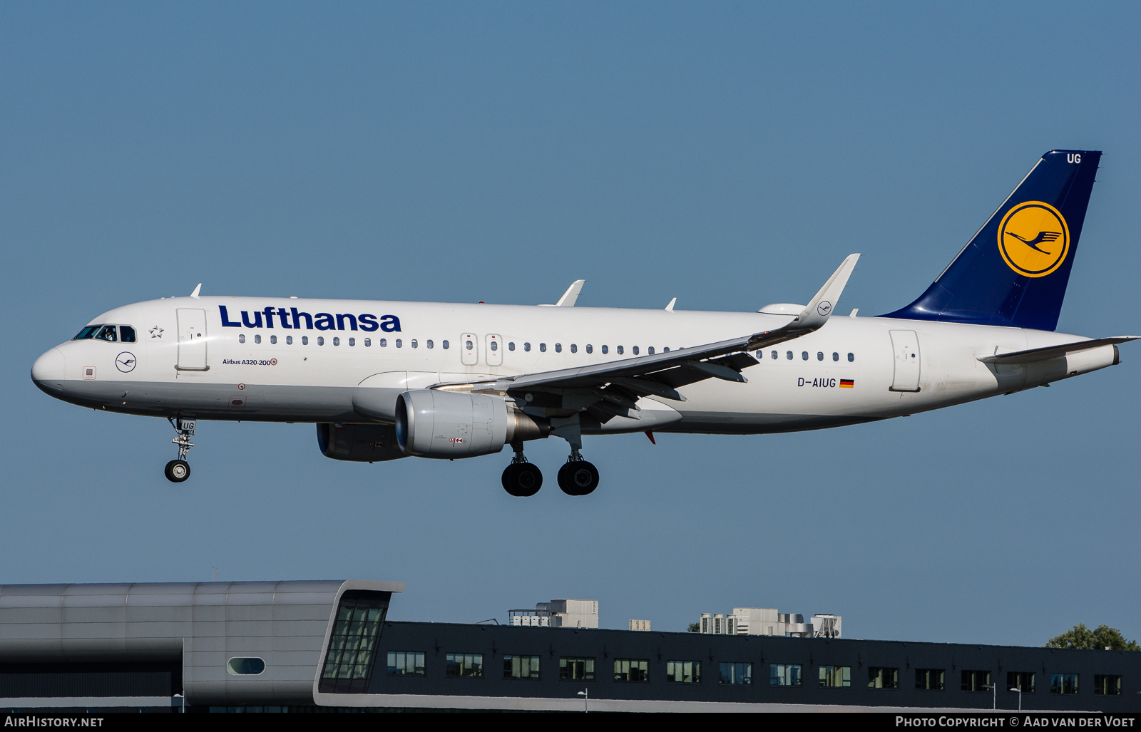 Aircraft Photo of D-AIUG | Airbus A320-214 | Lufthansa | AirHistory.net #70299