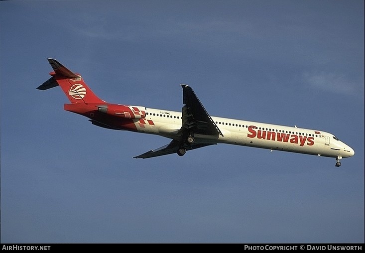 Aircraft Photo of TC-INC | McDonnell Douglas MD-83 (DC-9-83) | Sunways | AirHistory.net #70438