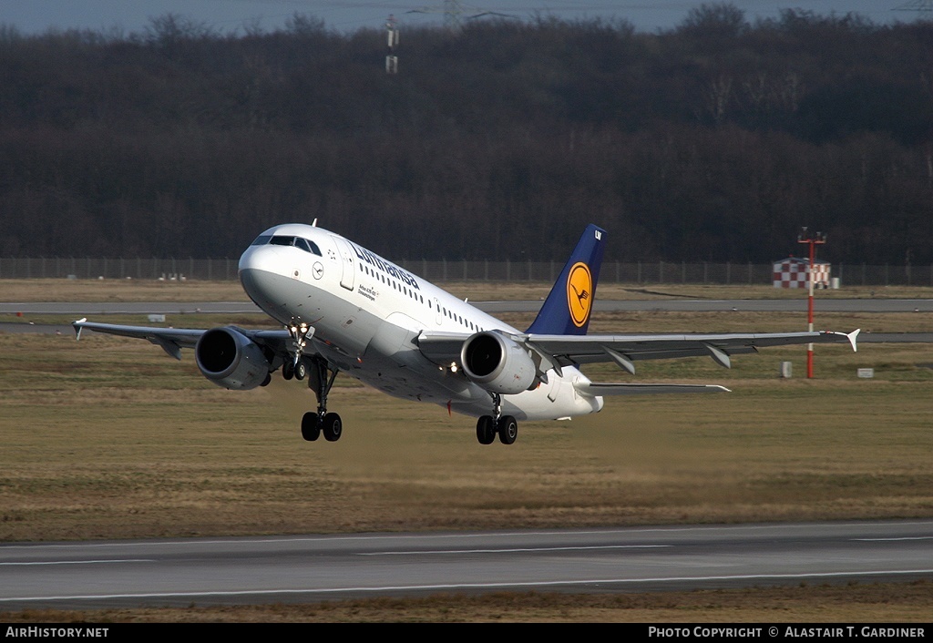 Aircraft Photo of D-AILW | Airbus A319-114 | Lufthansa | AirHistory.net #70459