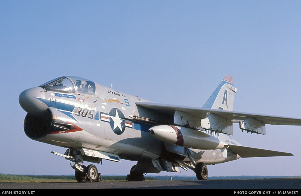 Aircraft Photo of 154481 | LTV A-7B Corsair II | USA - Navy | AirHistory.net #70518
