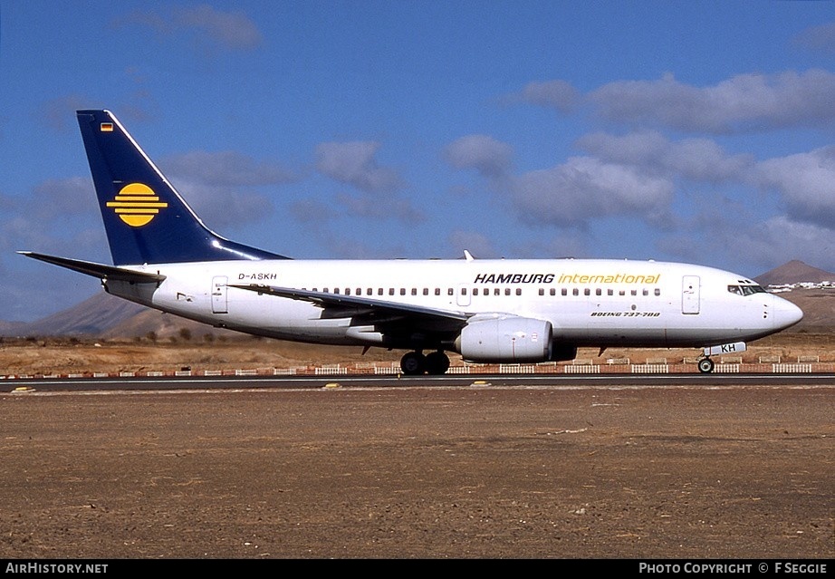 Aircraft Photo of D-ASKH | Boeing 737-73S | Hamburg International | AirHistory.net #70947