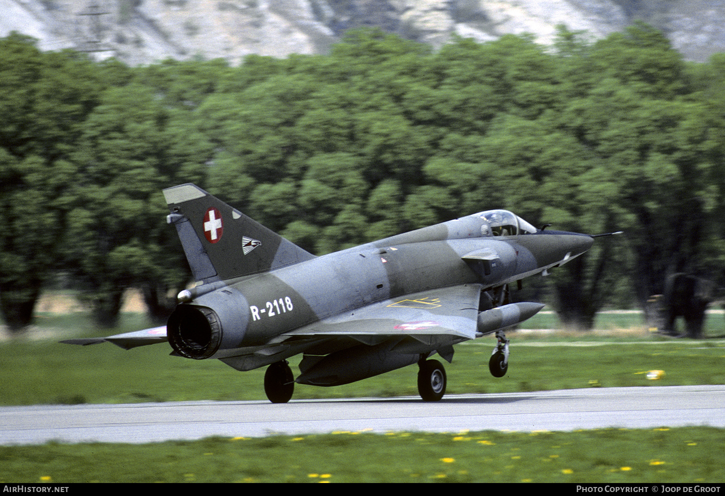 Aircraft Photo of R-2118 | Dassault Mirage IIIRS | Switzerland - Air Force | AirHistory.net #71062