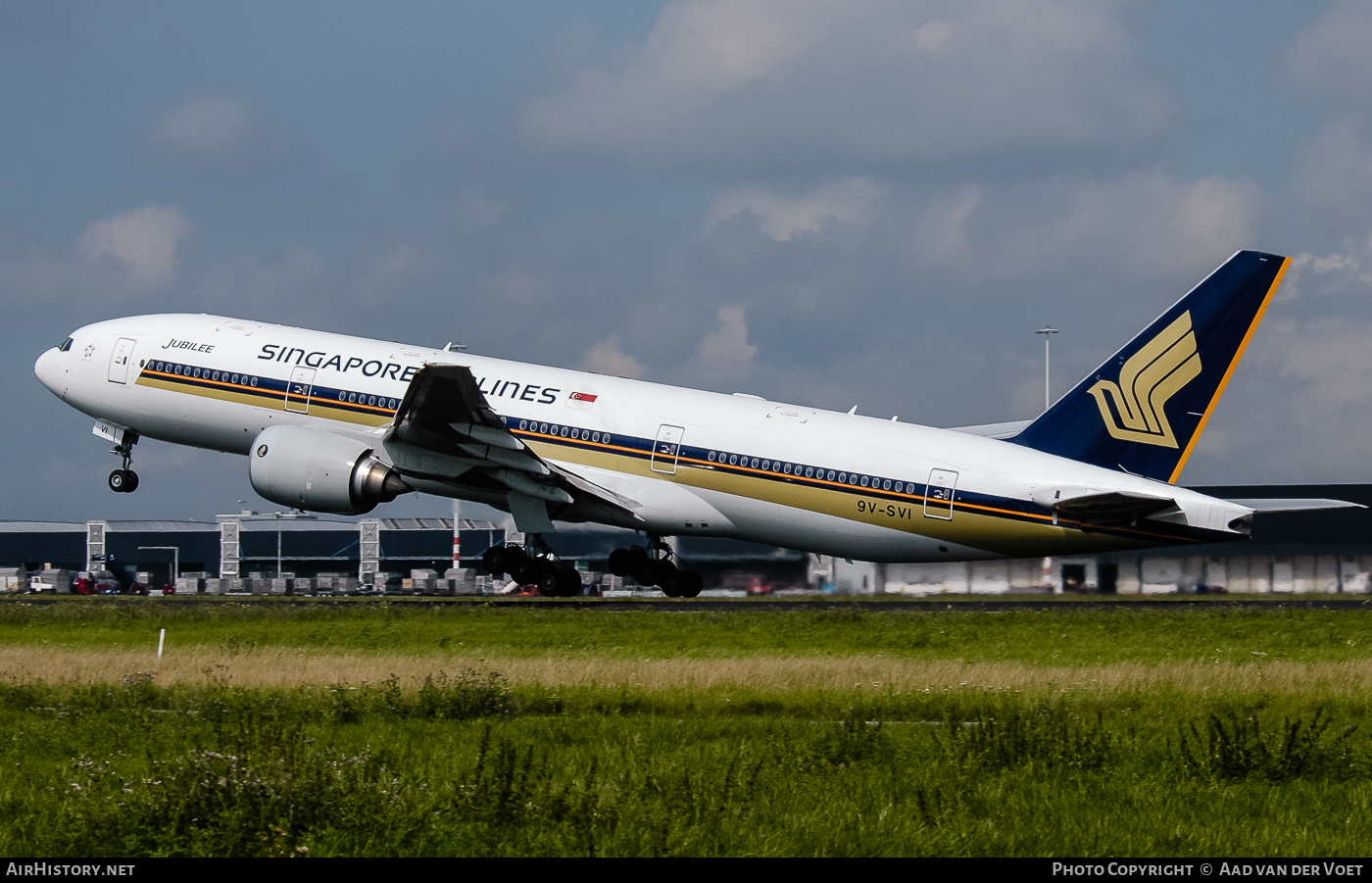 Aircraft Photo of 9V-SVI | Boeing 777-212/ER | Singapore Airlines | AirHistory.net #71270