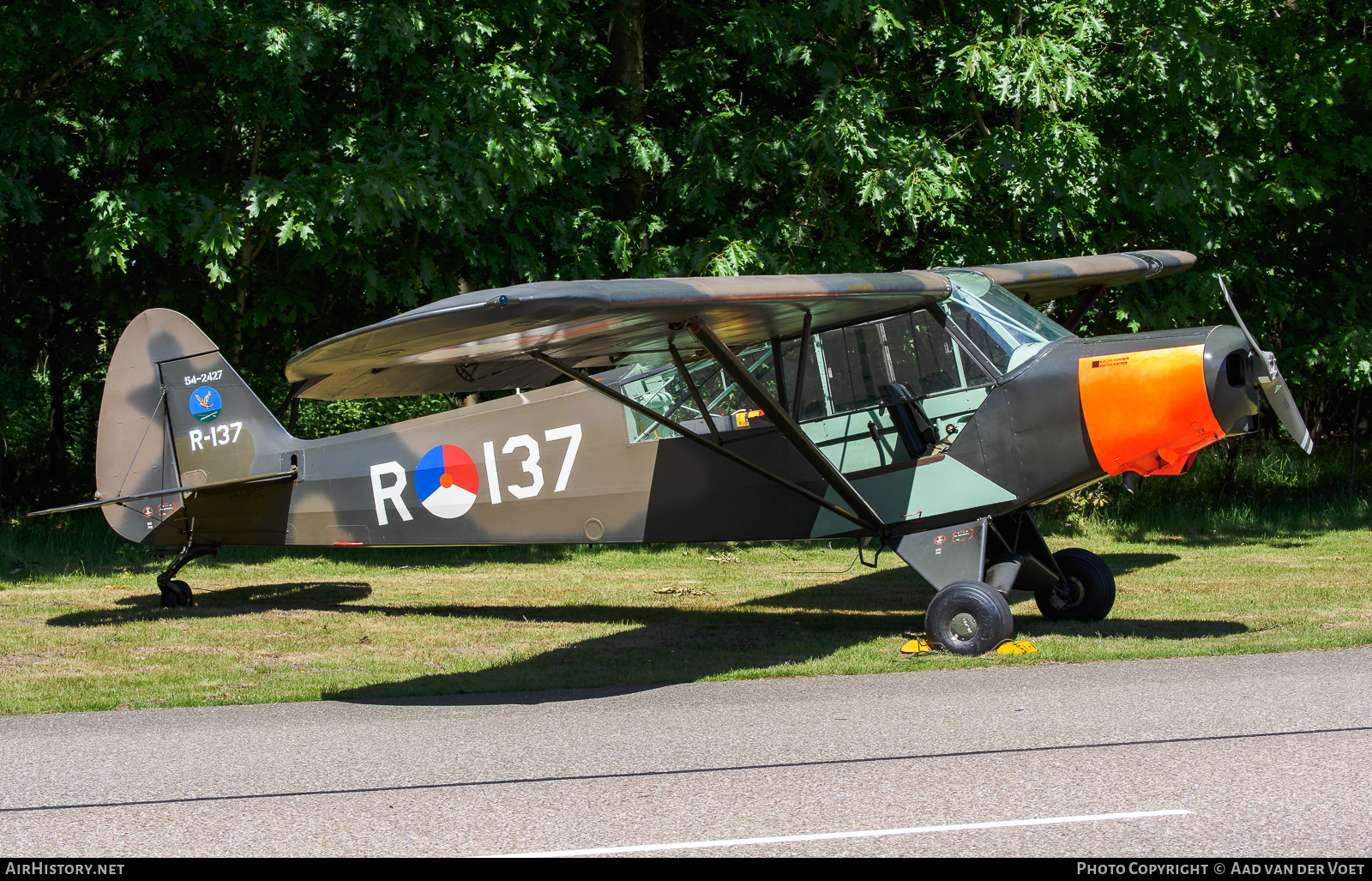 Aircraft Photo of PH-PSC / R-137 | Piper L-21B Super Cub | Koninklijke Luchtmacht Historische Vlucht | Netherlands - Air Force | AirHistory.net #71309