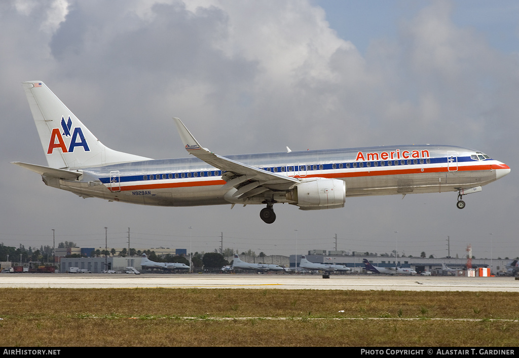 Aircraft Photo of N929AN | Boeing 737-823 | American Airlines | AirHistory.net #71366