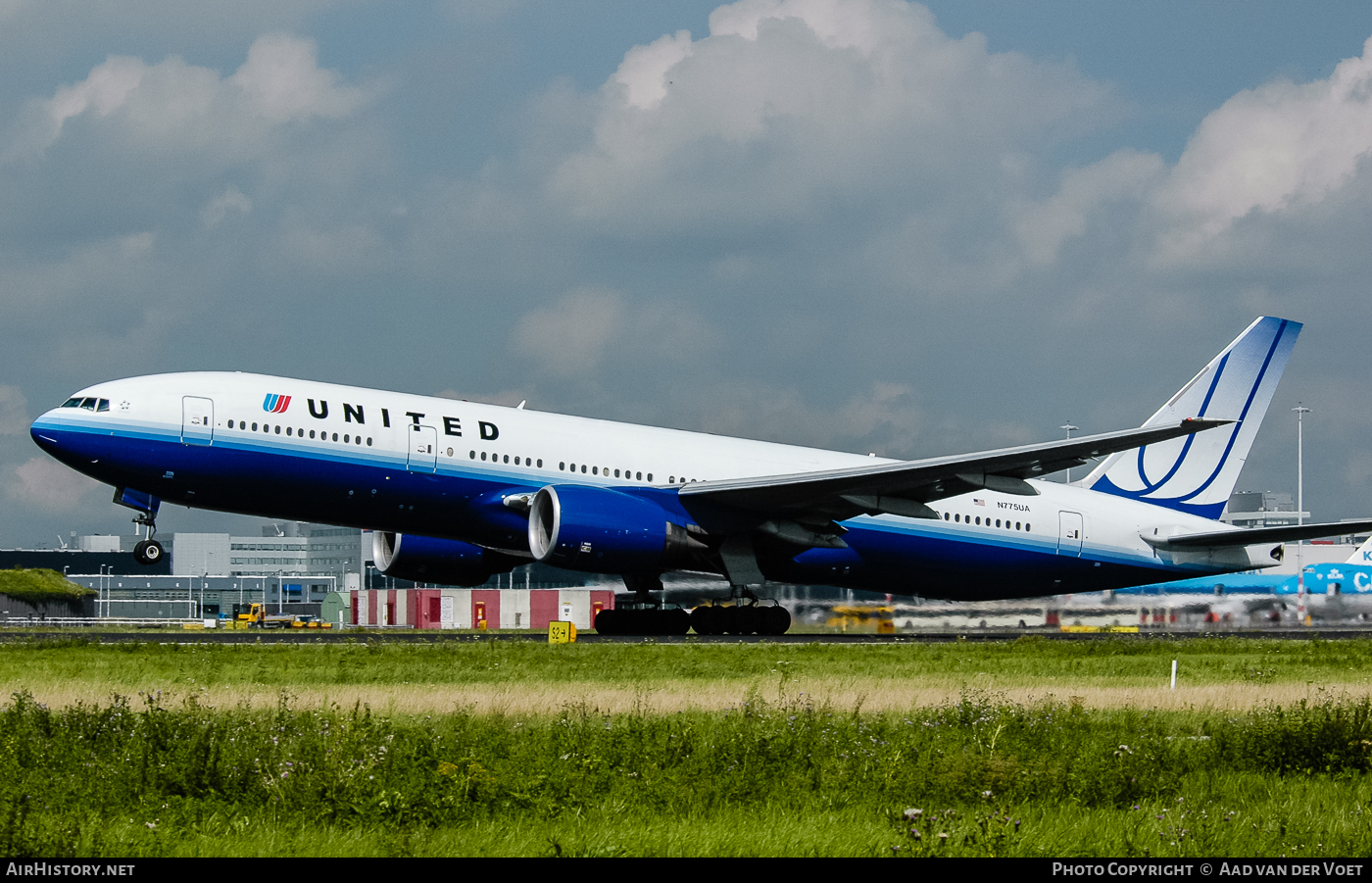 Aircraft Photo of N775UA | Boeing 777-222 | United Airlines | AirHistory.net #71485