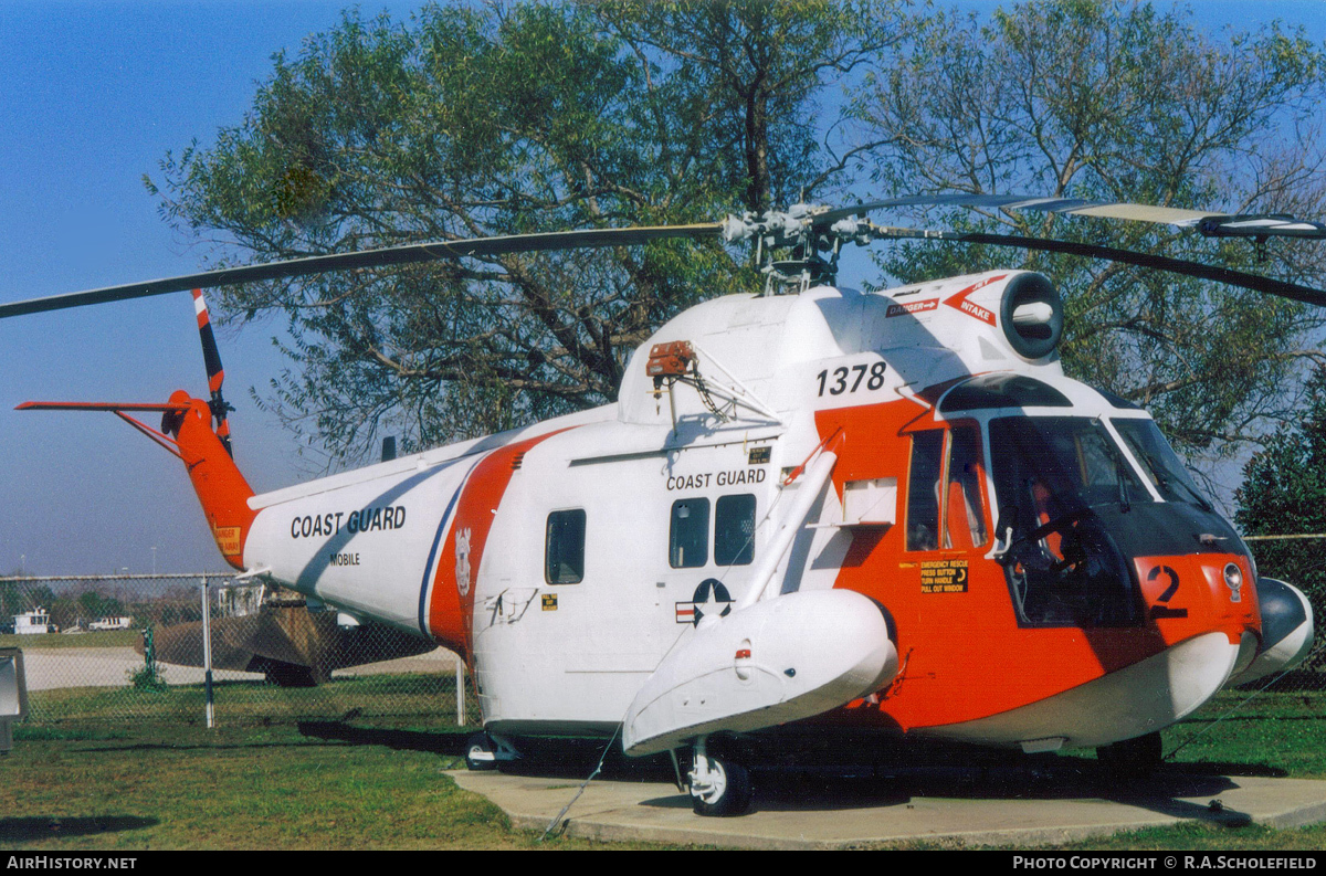 Aircraft Photo of 1378 | Sikorsky HH-52A Seaguard (S-62A) | USA - Coast Guard | AirHistory.net #71830