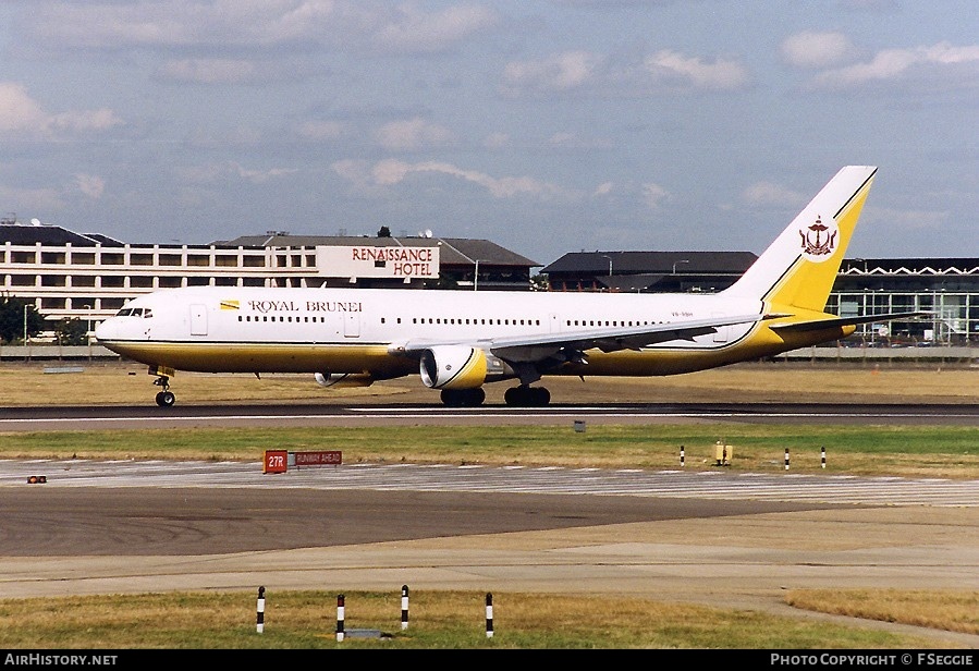Aircraft Photo of V8-RBH | Boeing 767-33A/ER | Royal Brunei Airlines | AirHistory.net #71922