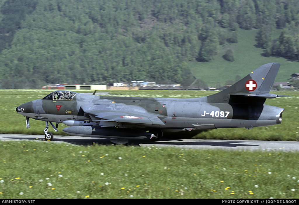 Aircraft Photo of J-4097 | Hawker Hunter F58 | Switzerland - Air Force | AirHistory.net #72048
