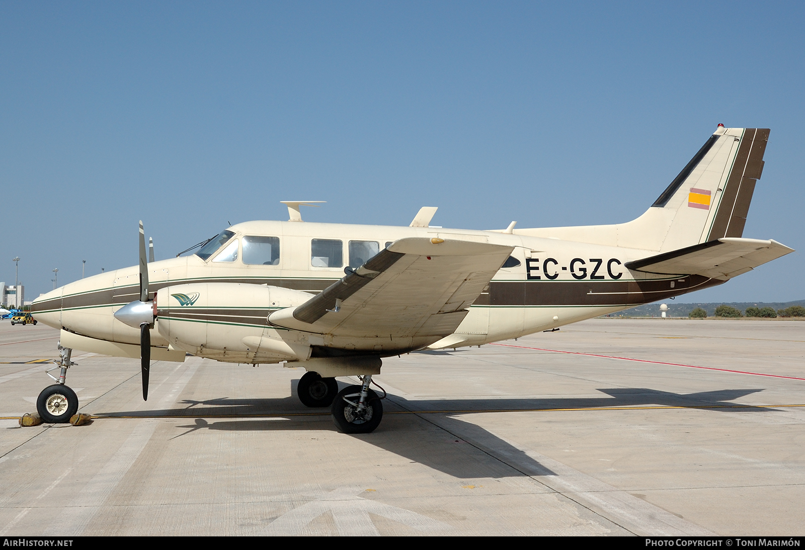 Aircraft Photo of EC-GZC | Beech 65-B80 Queen Air | Meditair | AirHistory.net #72086