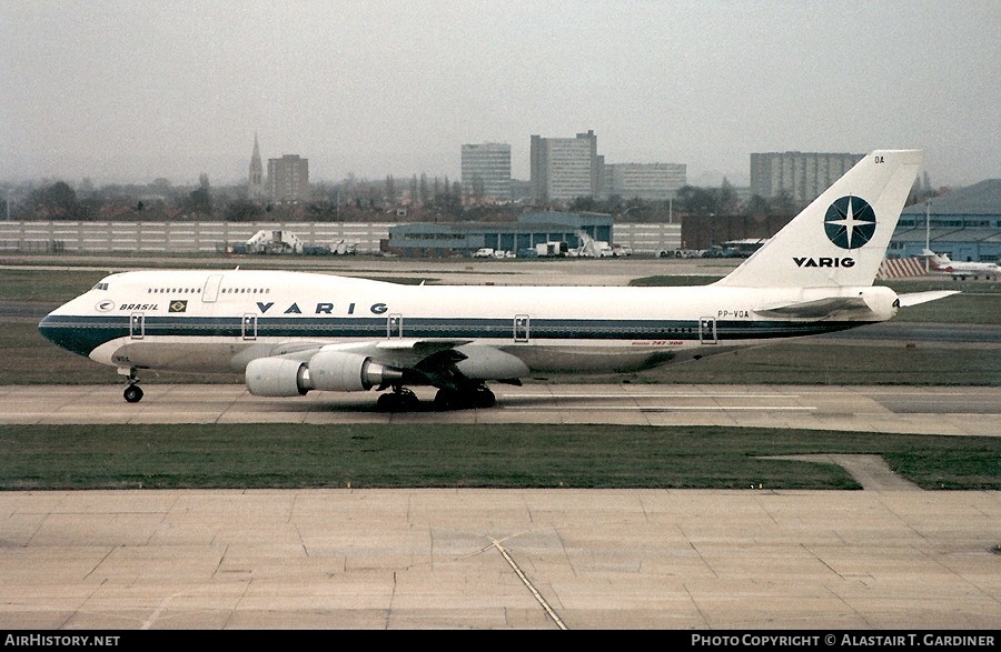 Aircraft Photo of PP-VOA | Boeing 747-341 | Varig | AirHistory.net #72114