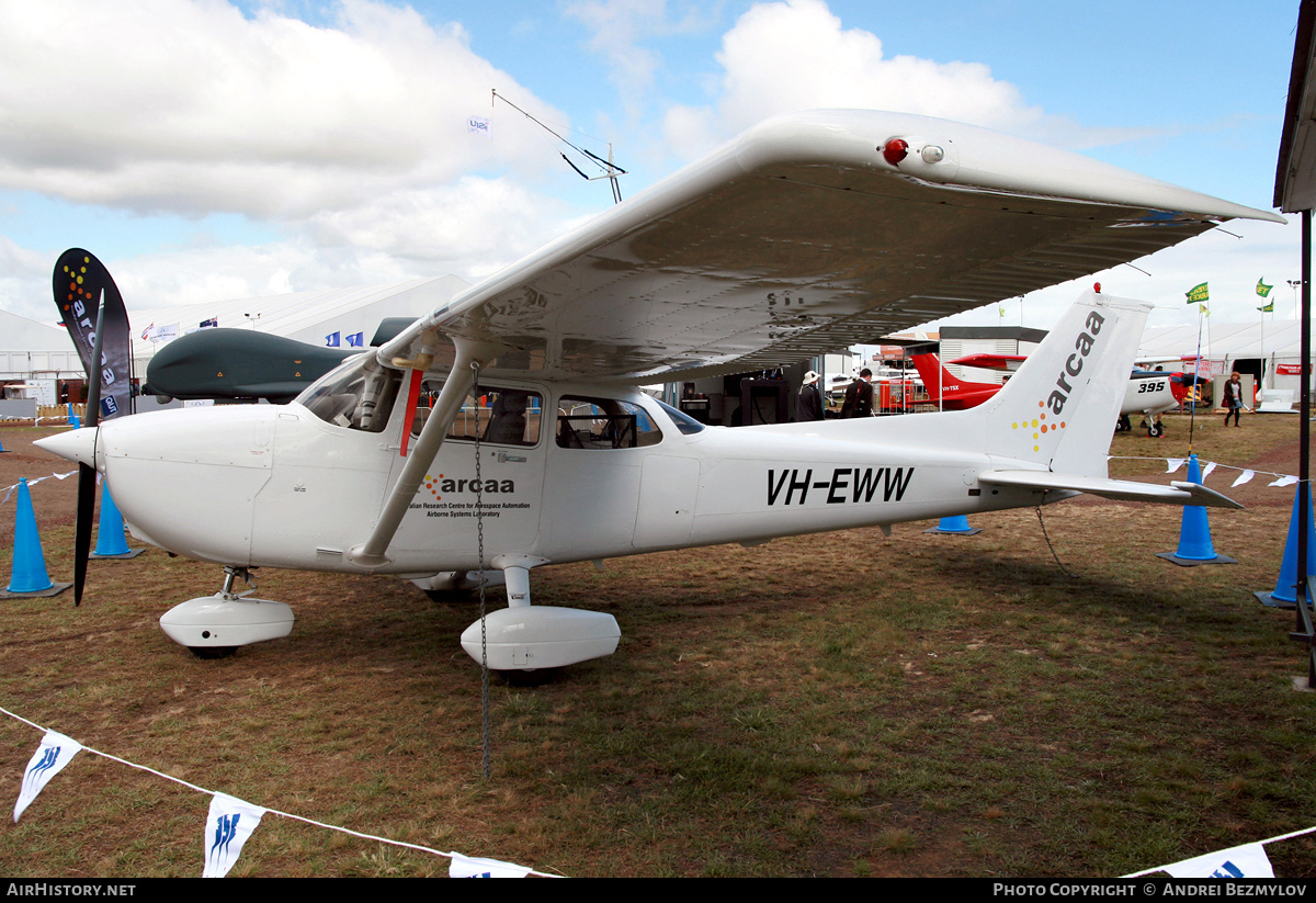 Aircraft Photo of VH-EWW | Cessna 172R Skyhawk | ARCAA - Australian Research Centre for Aerospace Automation | AirHistory.net #72164