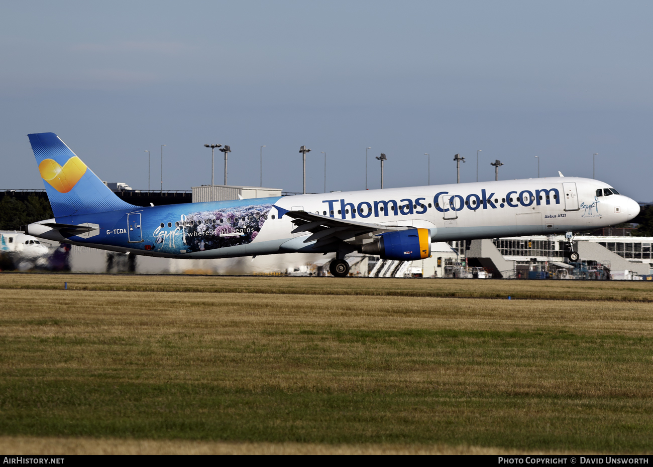 Aircraft Photo of G-TCDA | Airbus A321-211 | Thomas Cook Airlines | AirHistory.net #72205