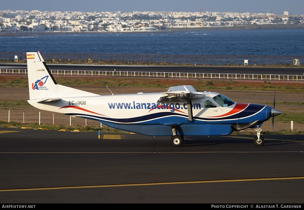 Aircraft Photo of EC-IKM | Cessna 208B Super Cargomaster | Lanzarote Aerocargo | AirHistory.net #72456