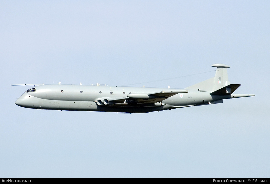 Aircraft Photo of XV231 | Hawker Siddeley Nimrod MR2 | UK - Air Force | AirHistory.net #72467