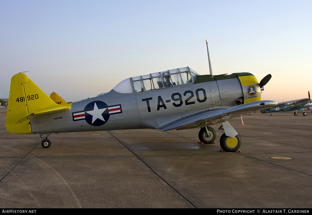 Aircraft Photo of N244GR / 481920 | North American AT-6F Texan | USA - Air Force | AirHistory.net #72554