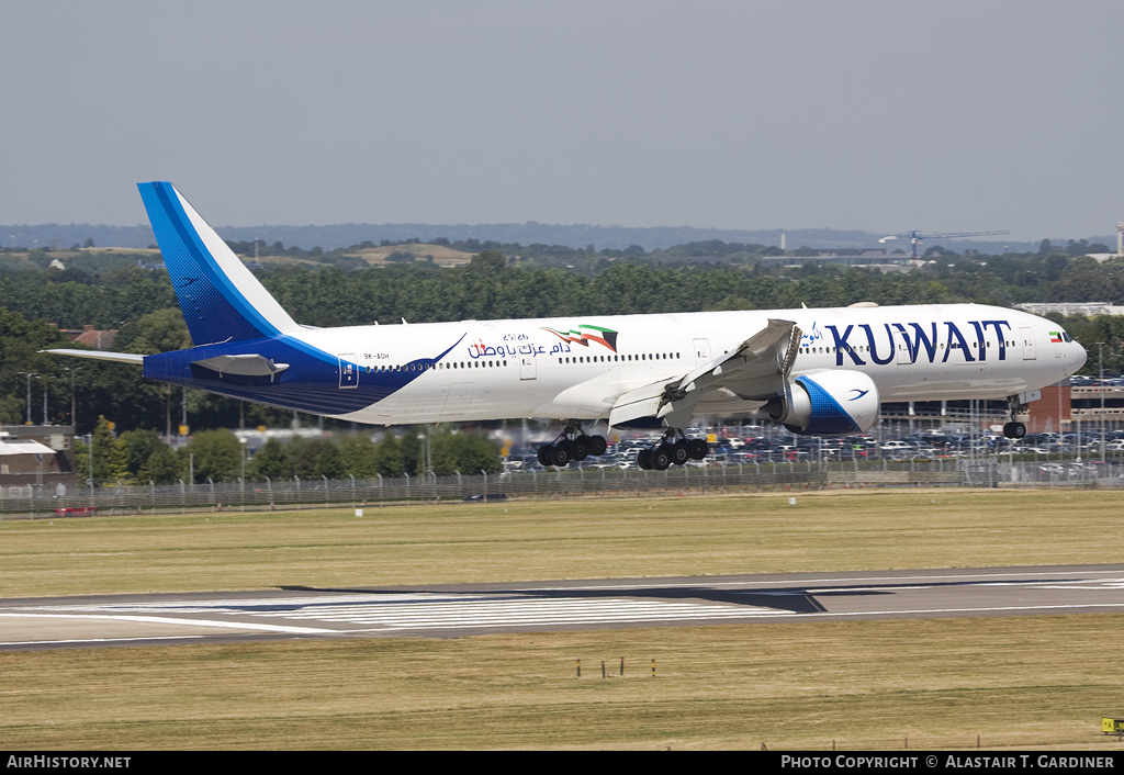 Aircraft Photo of 9K-AOH | Boeing 777-300/ER | Kuwait Airways | AirHistory.net #72770